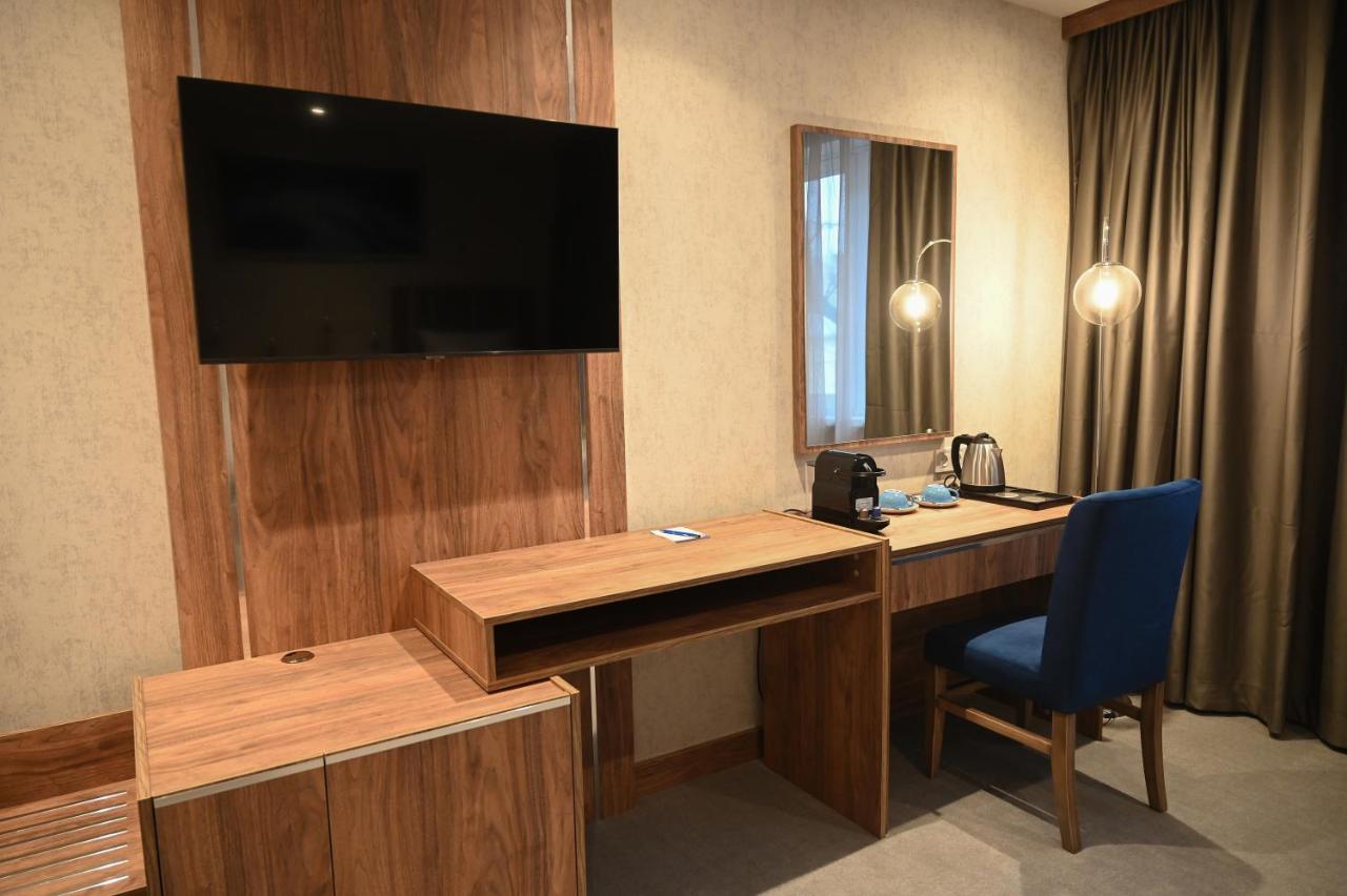Hotel Foldana บูดาเปสต์ ภายนอก รูปภาพ