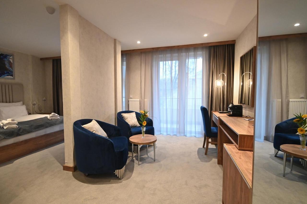Hotel Foldana บูดาเปสต์ ภายนอก รูปภาพ