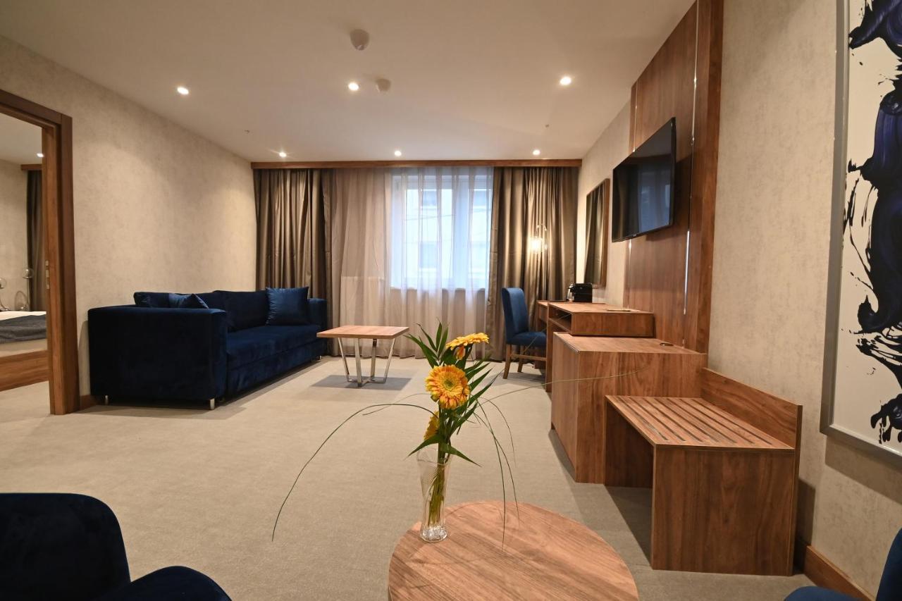 Hotel Foldana บูดาเปสต์ ภายนอก รูปภาพ