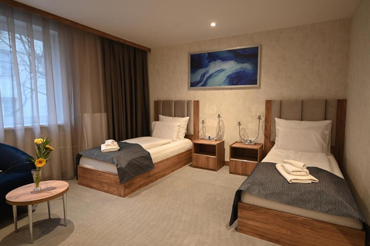 Hotel Foldana บูดาเปสต์ ภายนอก รูปภาพ