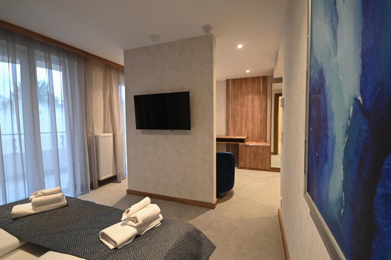 Hotel Foldana บูดาเปสต์ ภายนอก รูปภาพ