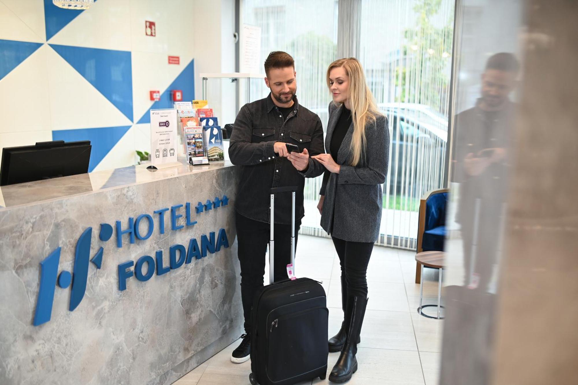 Hotel Foldana บูดาเปสต์ ภายนอก รูปภาพ